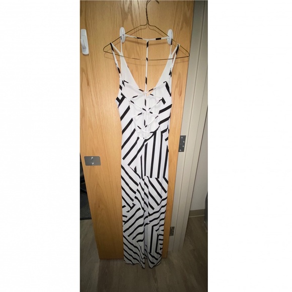 Dress - Picture 2 of 7